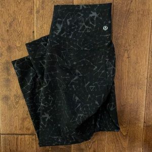 Lululemon constellations design cropped leggings